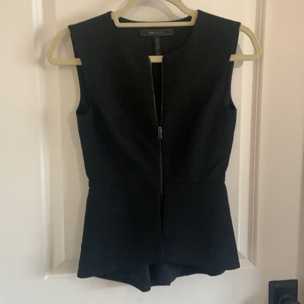 BCBGMAXAZRIA peplum zipper top
